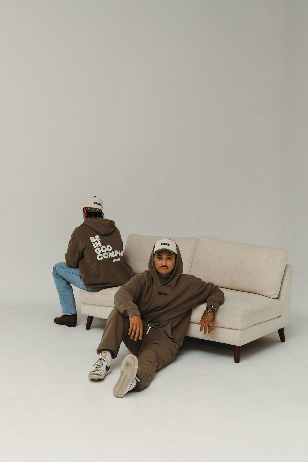 Set Top [black text]