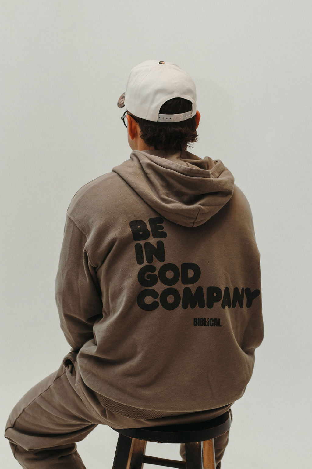 Set Top [black text]